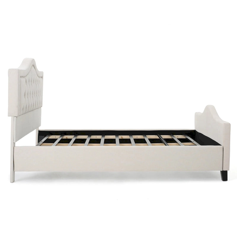 Cama Queen Ivory, cabecero y pie de cama arqueados con botones, detalles de remaches, capacidad para 2 personas