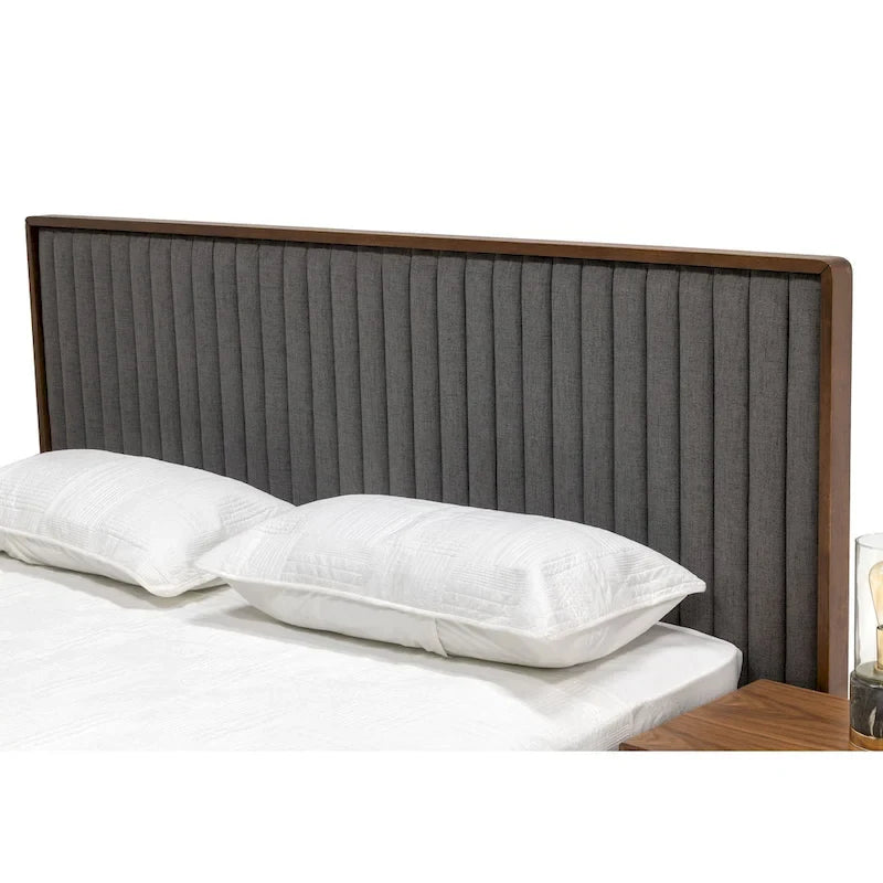Cama de plataforma de mediados de siglo gris y nogal para 2 personas