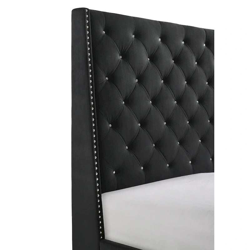 Cama tapizada con botones capitoné de terciopelo negro – Queen / King